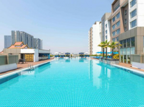 Novotel Yangon Max
